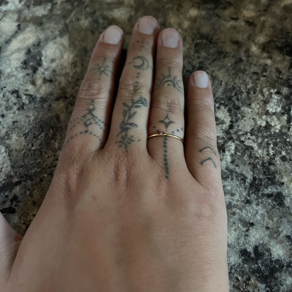SUNDANCE RUBY BLAZE RING SIZE 5 - Picture 2 of 4